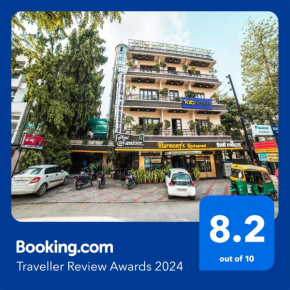 FabHotel Santoor Geeta Bhawan Square